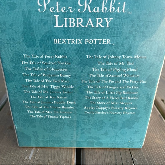 The Complete Peter Rabbit Library by Beatrix Potter 23 Book Boxed Set - Picture 6 of 12